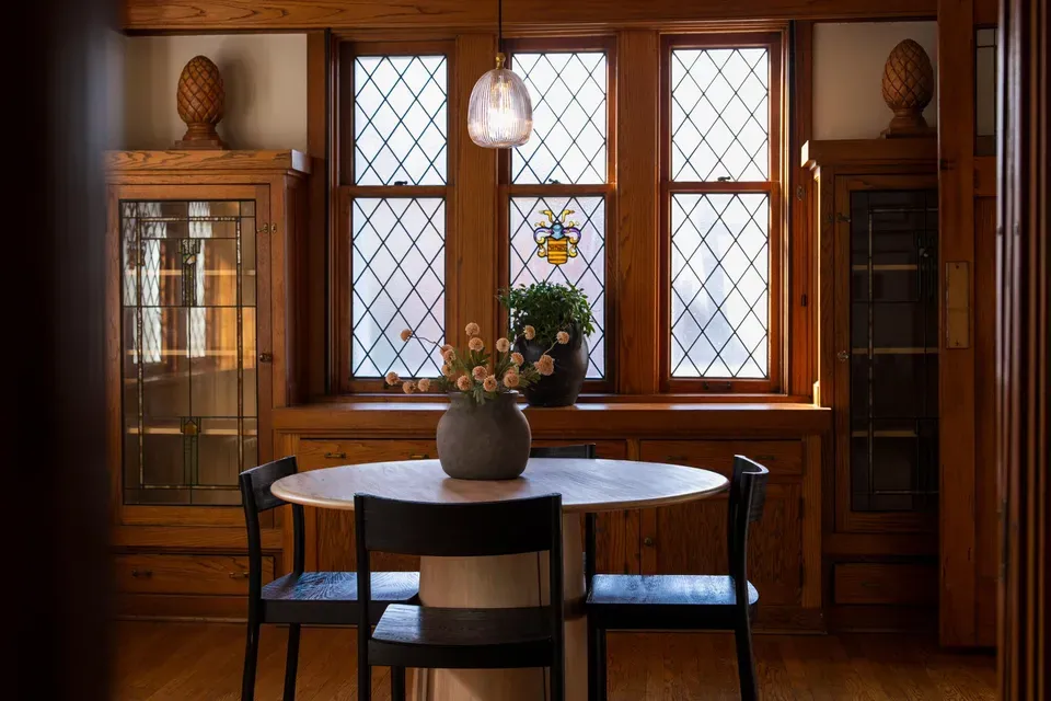 4 Bed 2 Bath Classic Historic Era Home in Milwaukee, WI - 5