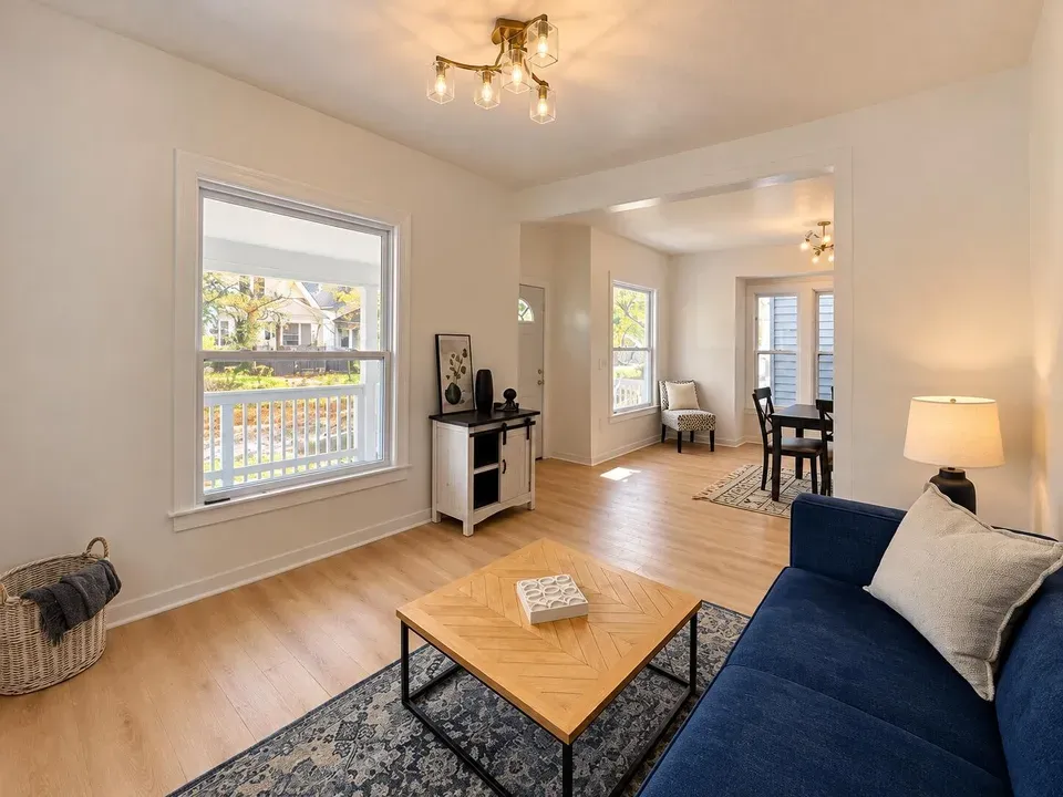 4 Bed 2 Bath Classic Historic Era Home in Milwaukee, WI - 3