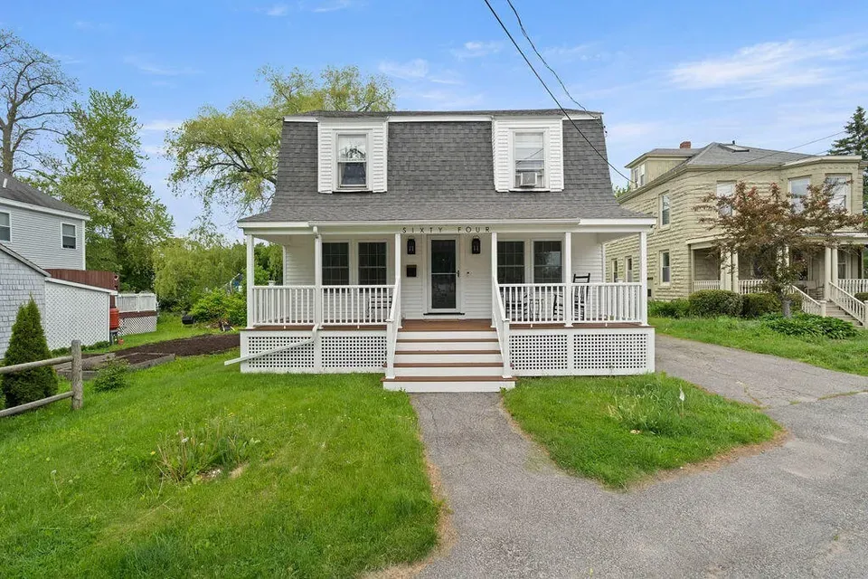 4 Bed 2 Bath Classic Historic Era Home in Portland, ME - 1