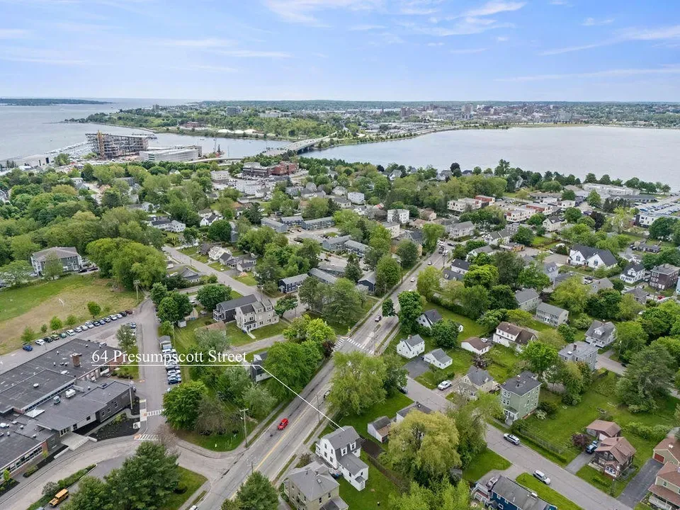 4 Bed 2 Bath Classic Historic Era Home in Portland, ME - 2