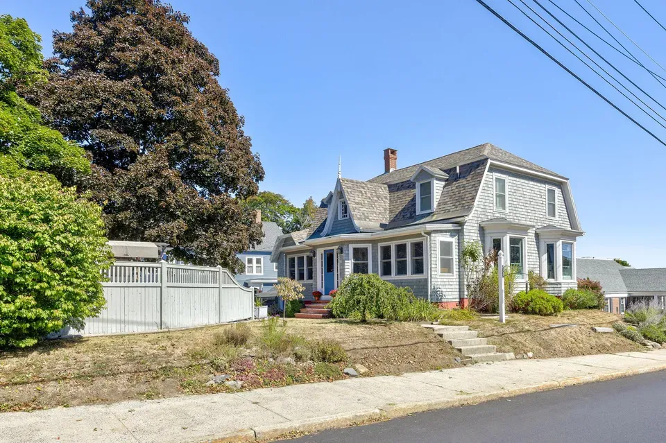 4 Bed 2 Bath Classic Historic Era Home in Portland, ME - 1