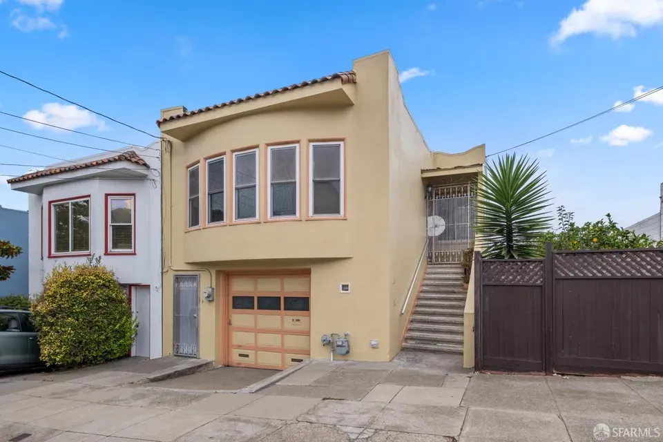 4 Bed 2 Bath Classic Historic Era Home in San Francisco, CA - 2