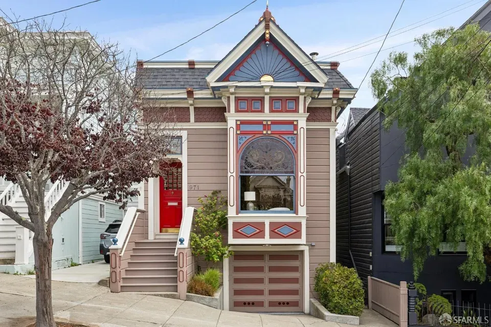 4 Bed 2 Bath Classic Historic Era Home in San Francisco, CA - 1