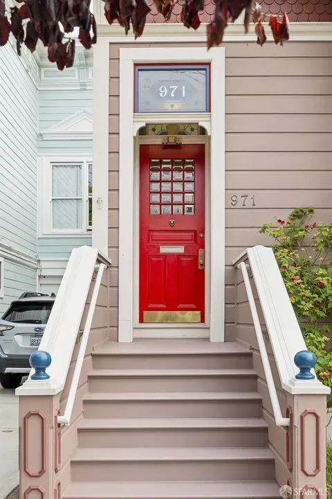 4 Bed 2 Bath Classic Historic Era Home in San Francisco, CA - 2