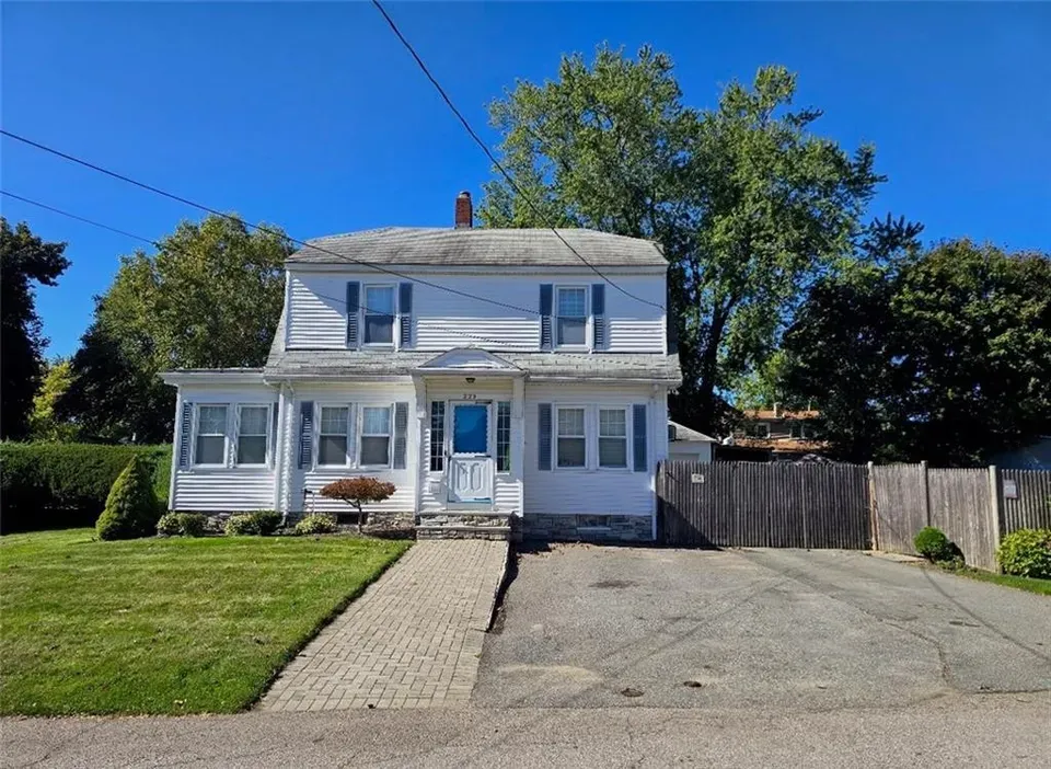 4 Bed 2 Bath Classic Historic Era Home in Warwick, RI