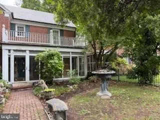 4 Bed 2 Bath Classic Historic Era Home in Washington, DC - 1