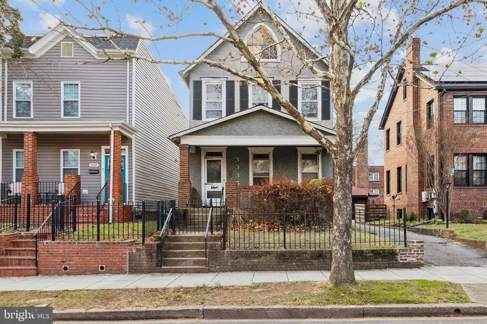 4 Bed 2 Bath Classic Historic Era Home in Washington, DC - 1
