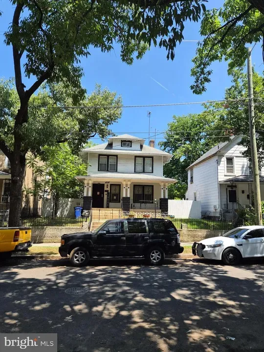 4 Bed 2 Bath Classic Historic Era Home in Washington, DC - 3