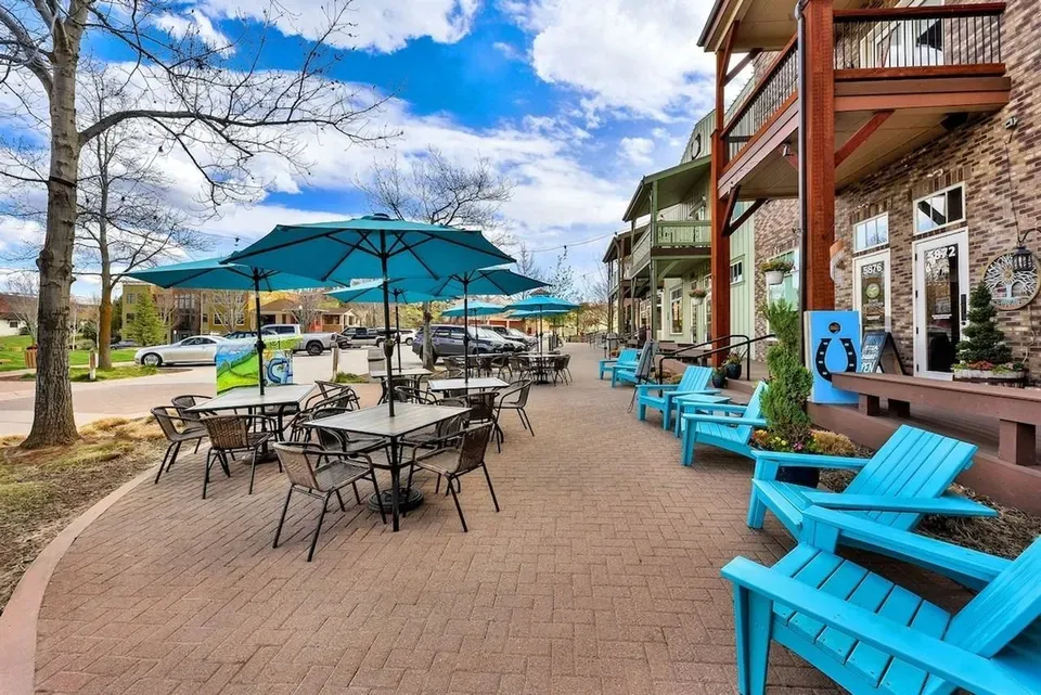 4 Bed 2 Bath Contemporary High-Rise Condo in Boise, ID - 4