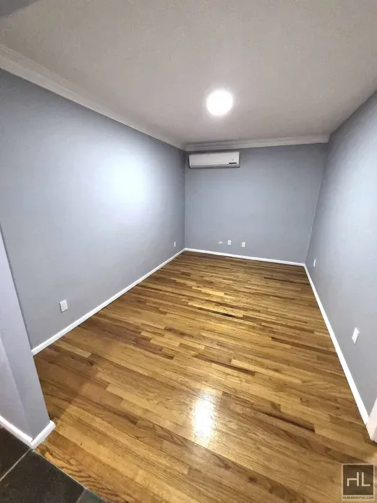 4 Bed 2 Bath Contemporary High-Rise Condo in Brooklyn, NY - 2