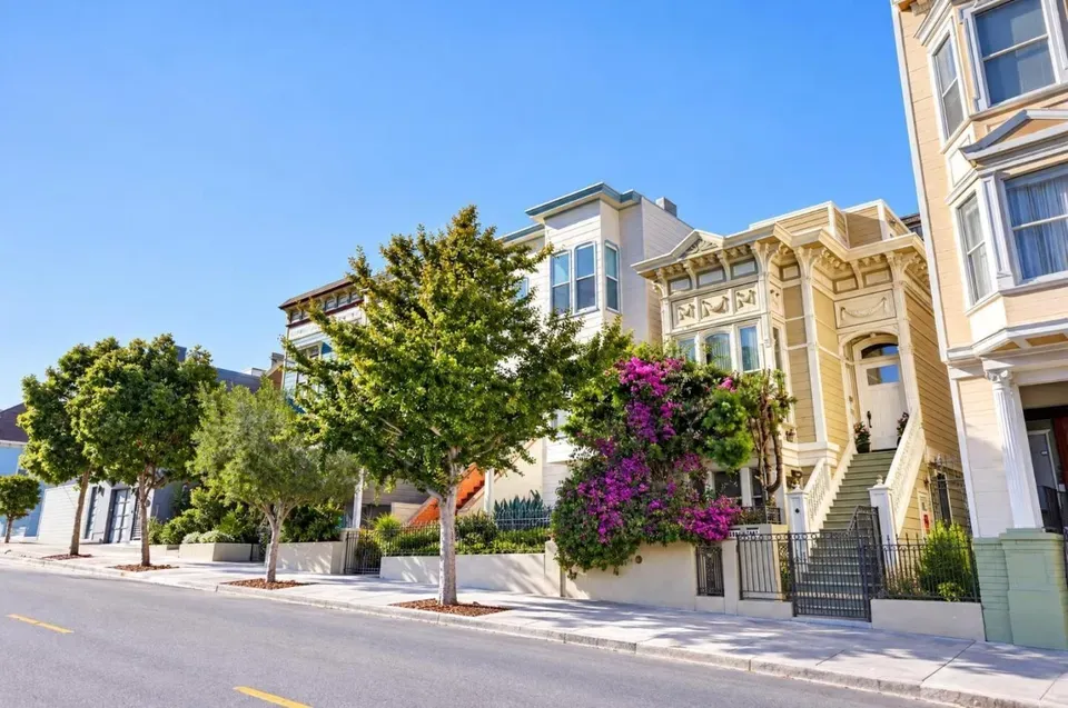 4 Bed 2 Bath Contemporary High-Rise Condo in San Francisco, CA - 3