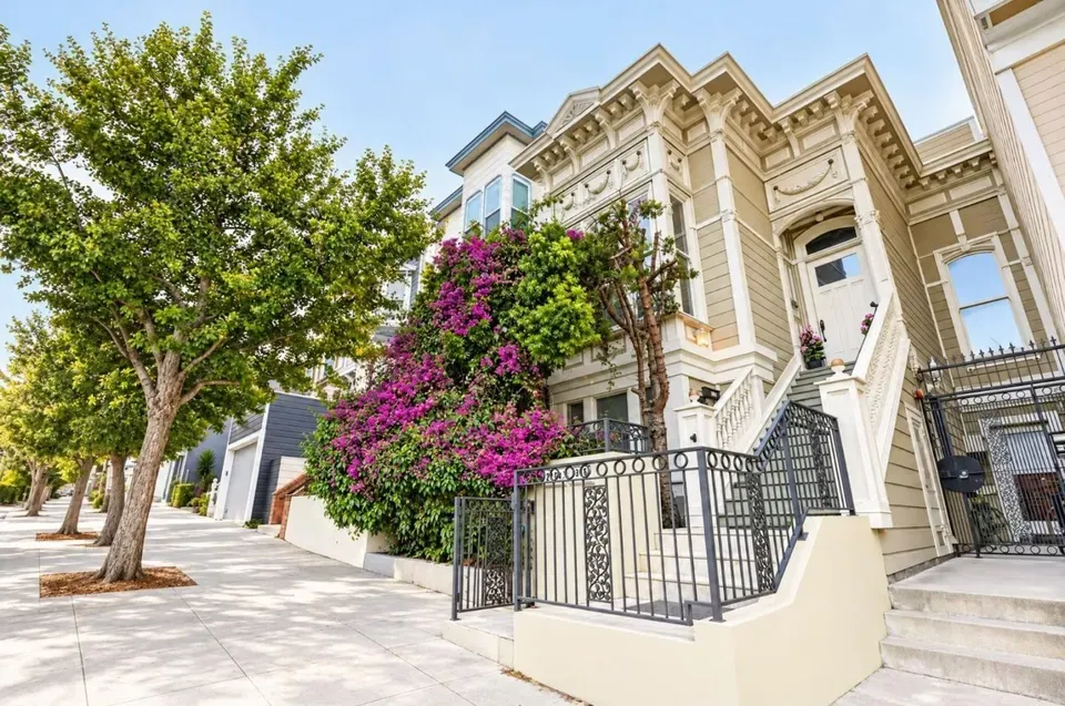 4 Bed 2 Bath Contemporary High-Rise Condo in San Francisco, CA - 5