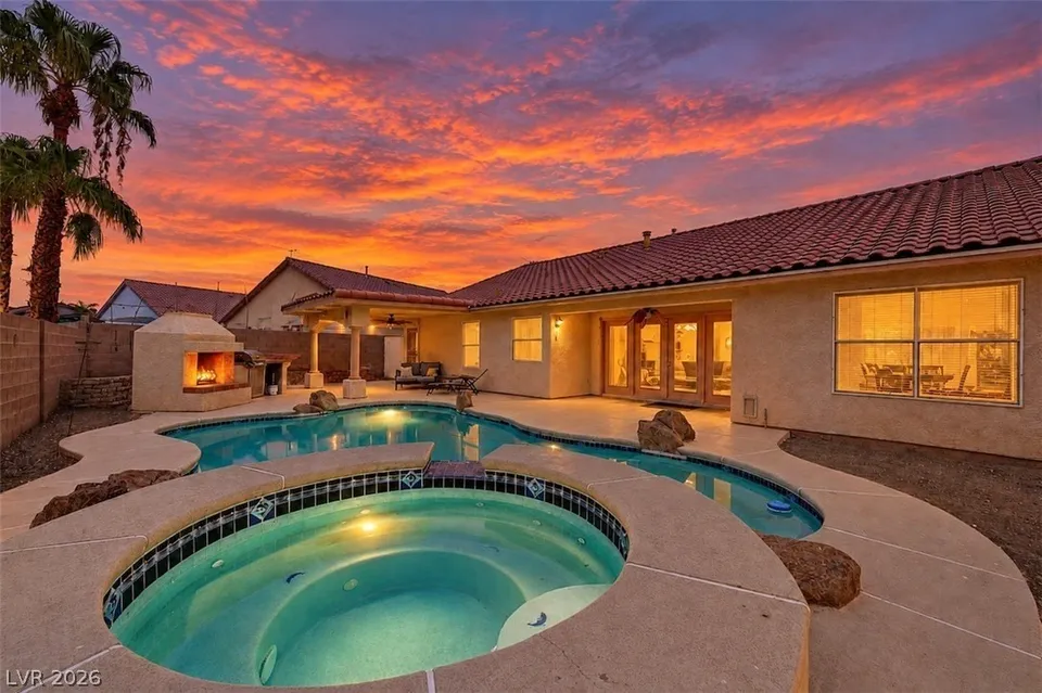 4 Bed 2 Bath Contemporary Modern in Las Vegas, NV