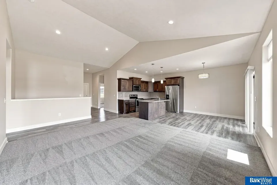 4 Bed 2 Bath Contemporary Multi-Level Townhome in Lincoln, NE - 5