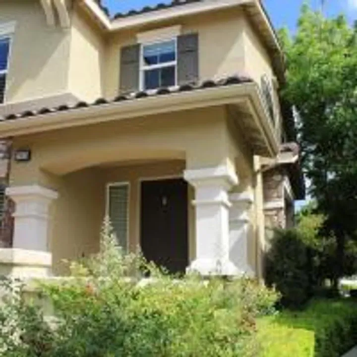 4 Bed 2 Bath Contemporary Multi-Level Townhome in Temecula, CA - 3