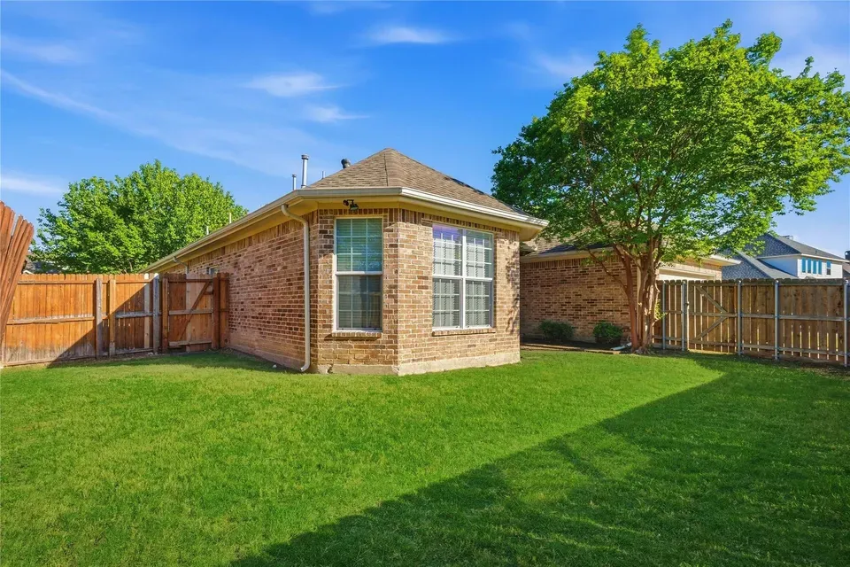 4 Bed 2 Bath Established Contemporary Home in Allen, TX - 3