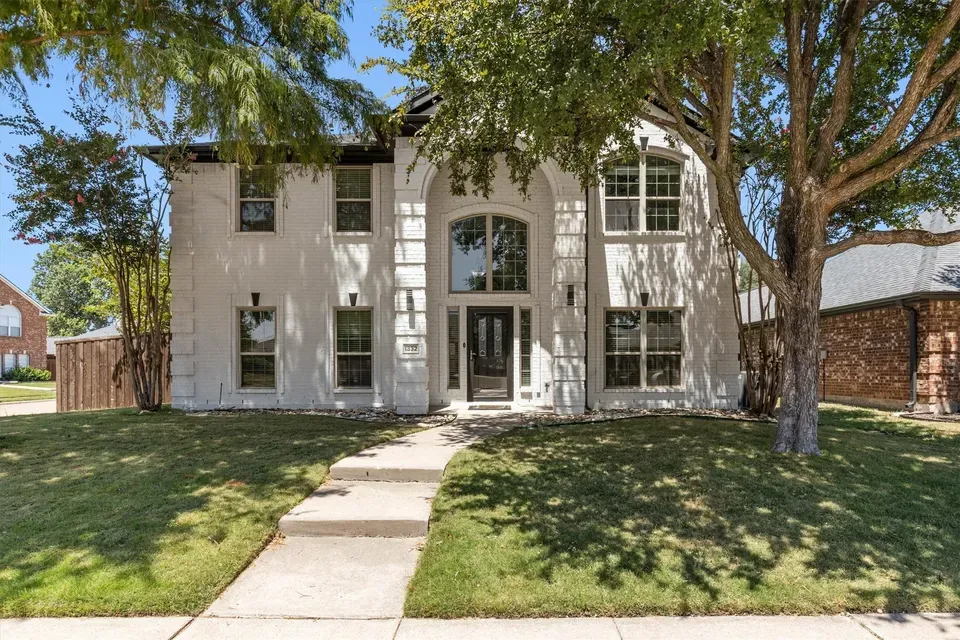 4 Bed 2 Bath Established Contemporary Home in Allen, TX