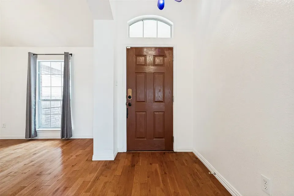 4 Bed 2 Bath Established Contemporary Home in Allen, TX - 5