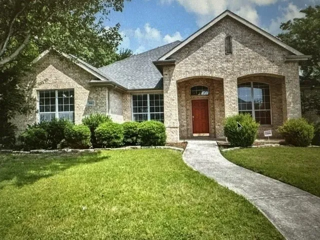 4 Bed 2 Bath Established Contemporary Home in Allen, TX