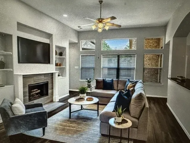 4 Bed 2 Bath Established Contemporary Home in Allen, TX - 3