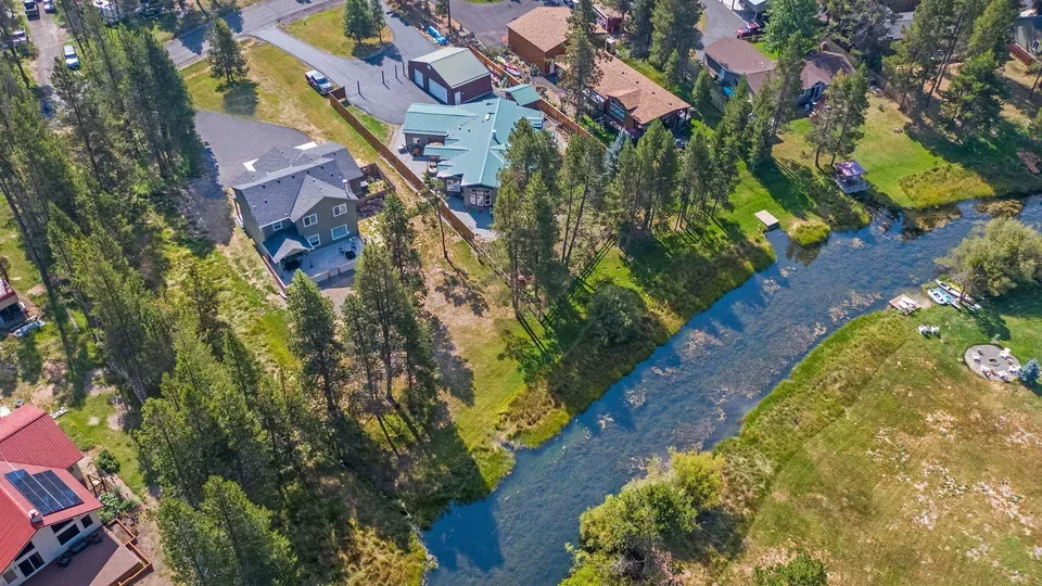 4 Bed 2 Bath Established Contemporary Home in Bend, OR - 5
