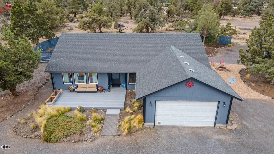 4 Bed 2 Bath Established Contemporary Home in Bend, OR - 4