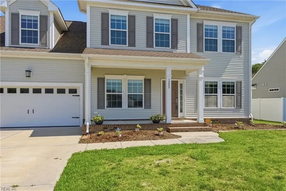 4 Bed 2 Bath Established Contemporary Home in Chesapeake, VA - 3
