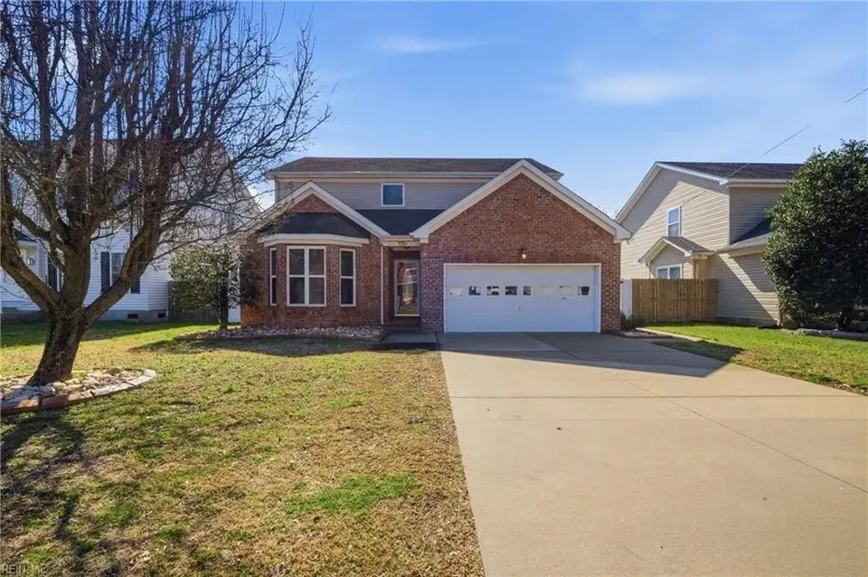 4 Bed 2 Bath Established Contemporary Home in Chesapeake, VA - 3