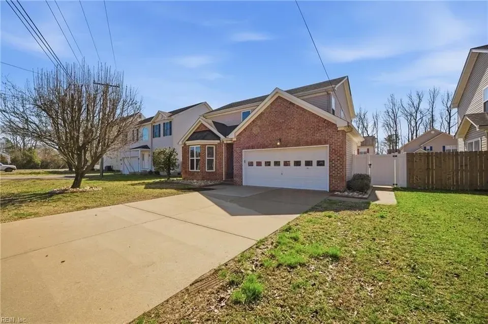 4 Bed 2 Bath Established Contemporary Home in Chesapeake, VA - 4
