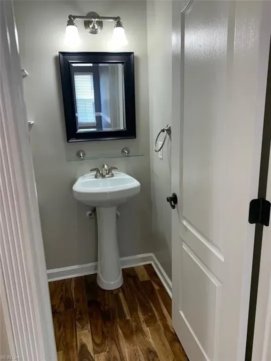4 Bed 2 Bath Established Contemporary Home in Chesapeake, VA - 5