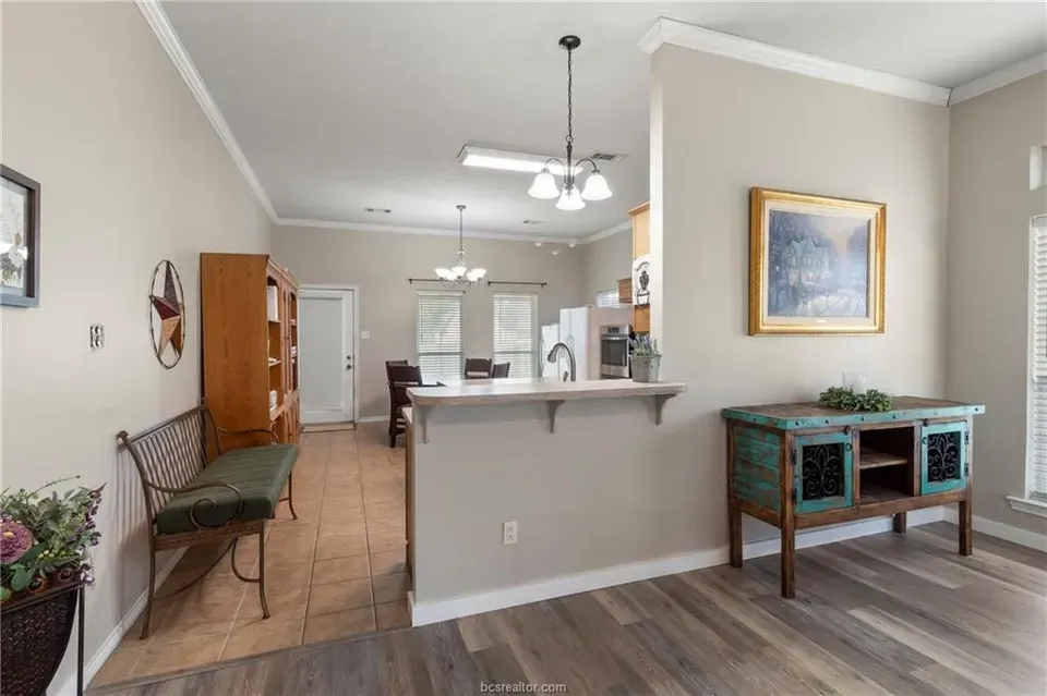4 Bed 2 Bath Established Contemporary Home in College Station, TX - 5