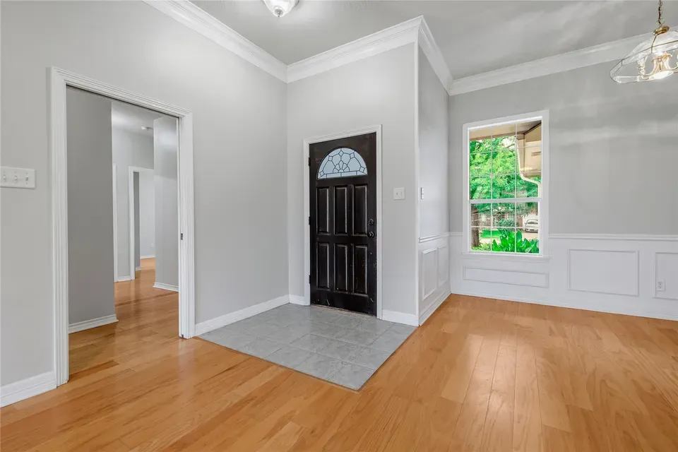 4 Bed 2 Bath Established Contemporary Home in College Station, TX - 4