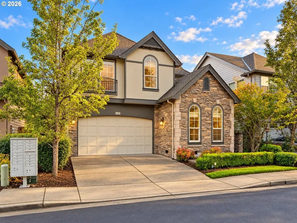 4 Bed 2 Bath Established Contemporary Home in Hillsboro, OR - 3