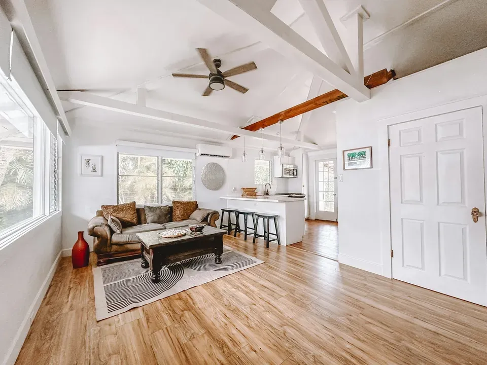 4 Bed 2 Bath Established Contemporary Home in Kailua, HI - 2