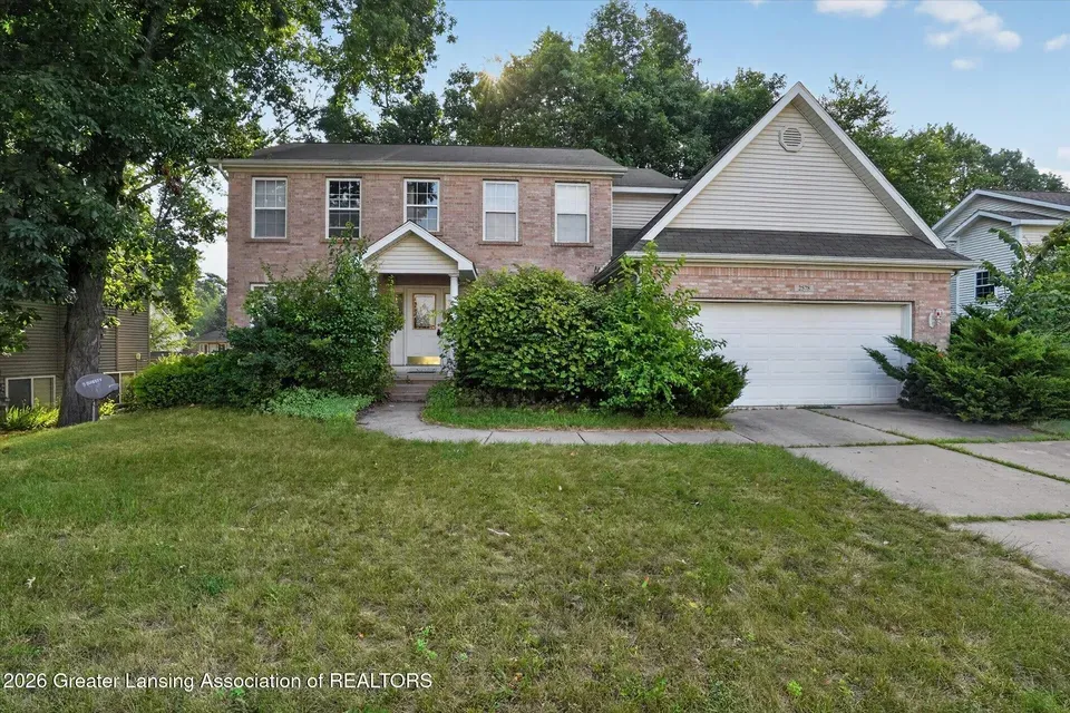 4 Bed 2 Bath Established Contemporary Home in Lansing, MI - 1