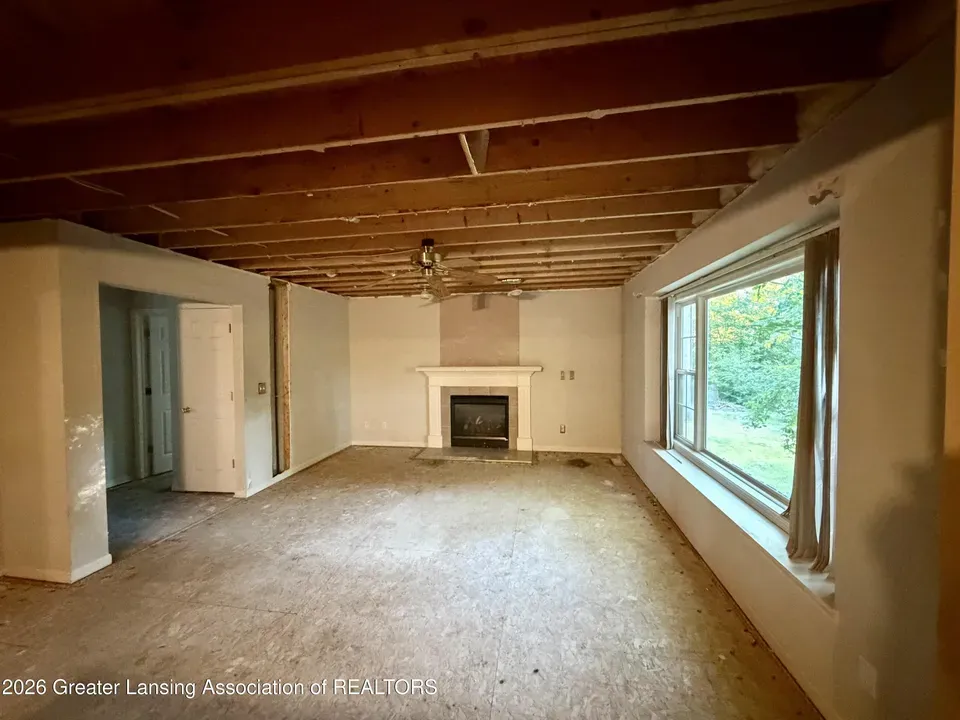4 Bed 2 Bath Established Contemporary Home in Lansing, MI - 5