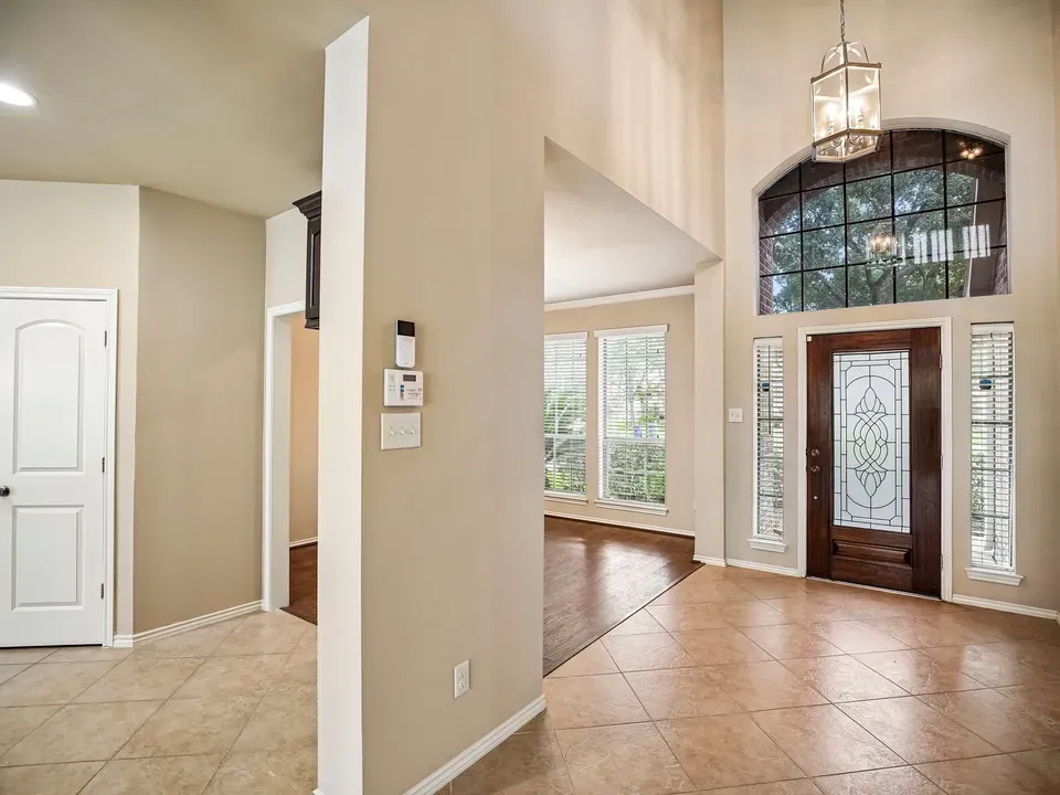 4 Bed 2 Bath Established Contemporary Home in League City, TX - 3