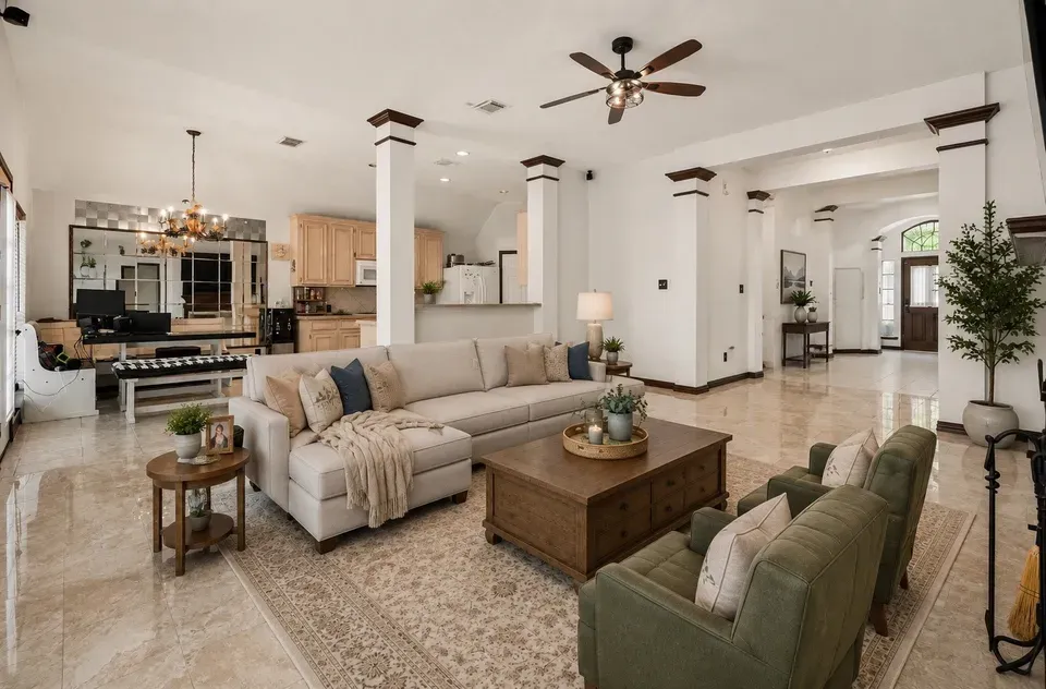 4 Bed 2 Bath Established Contemporary Home in League City, TX - 5