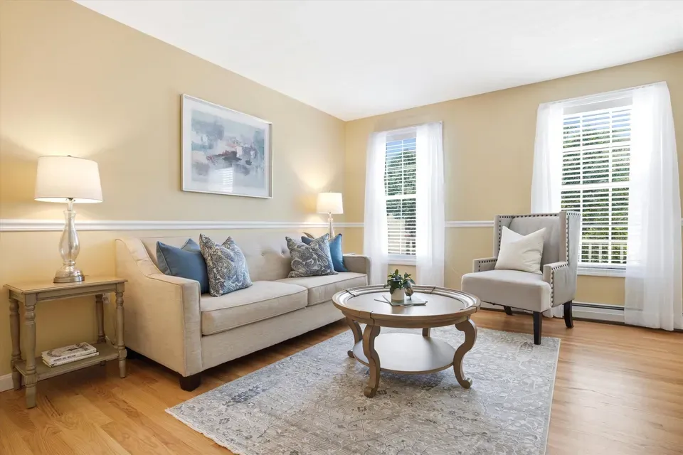4 Bed 2 Bath Established Contemporary Home in Manchester, NH - 4