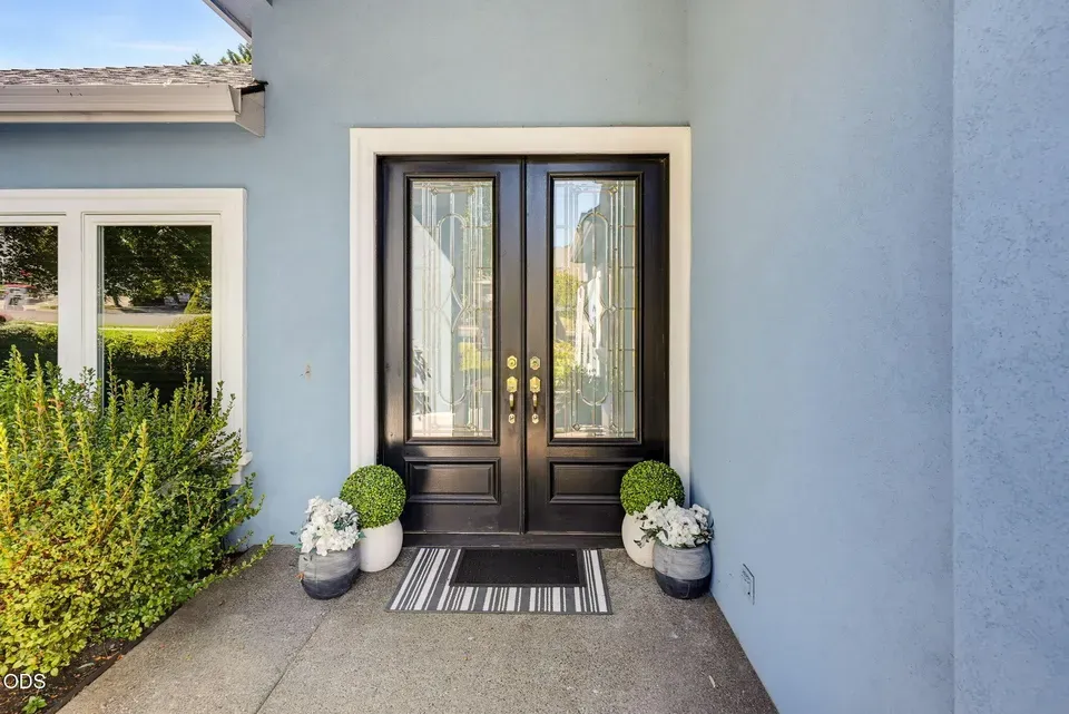 4 Bed 2 Bath Established Contemporary Home in Medford, OR - 4