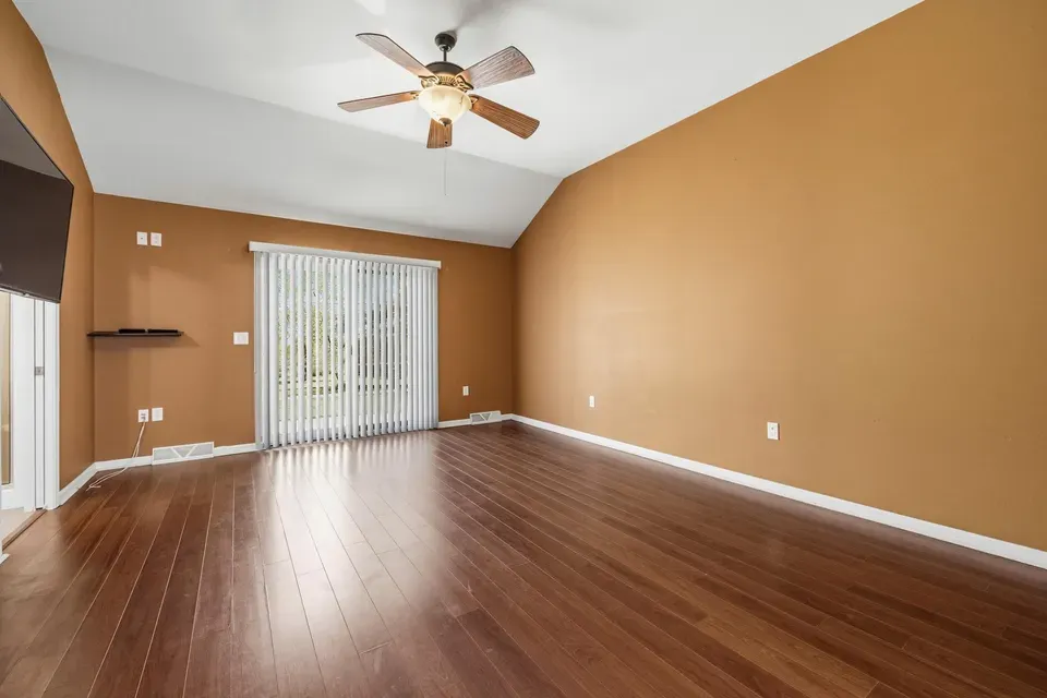 4 Bed 2 Bath Established Contemporary Home in Milwaukee, WI - 5