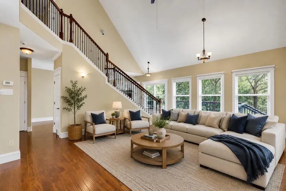 4 Bed 2 Bath Established Contemporary Home in New Braunfels, TX - 4