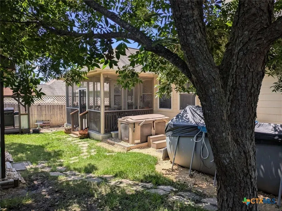 4 Bed 2 Bath Established Contemporary Home in New Braunfels, TX - 3