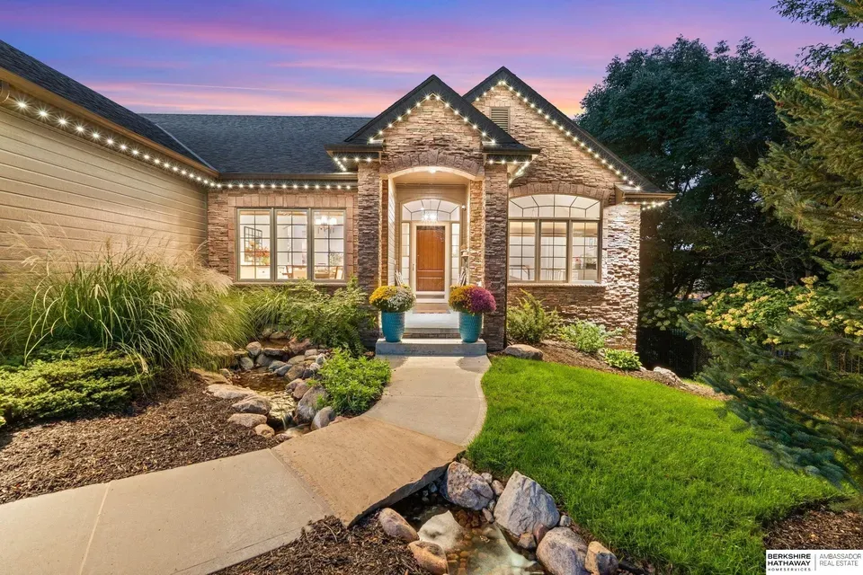 4 Bed 2 Bath Established Contemporary Home in Omaha, NE - 5
