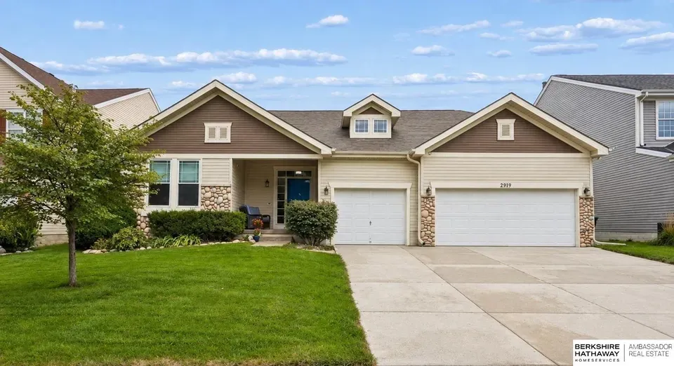 4 Bed 2 Bath Established Contemporary Home in Omaha, NE - 1