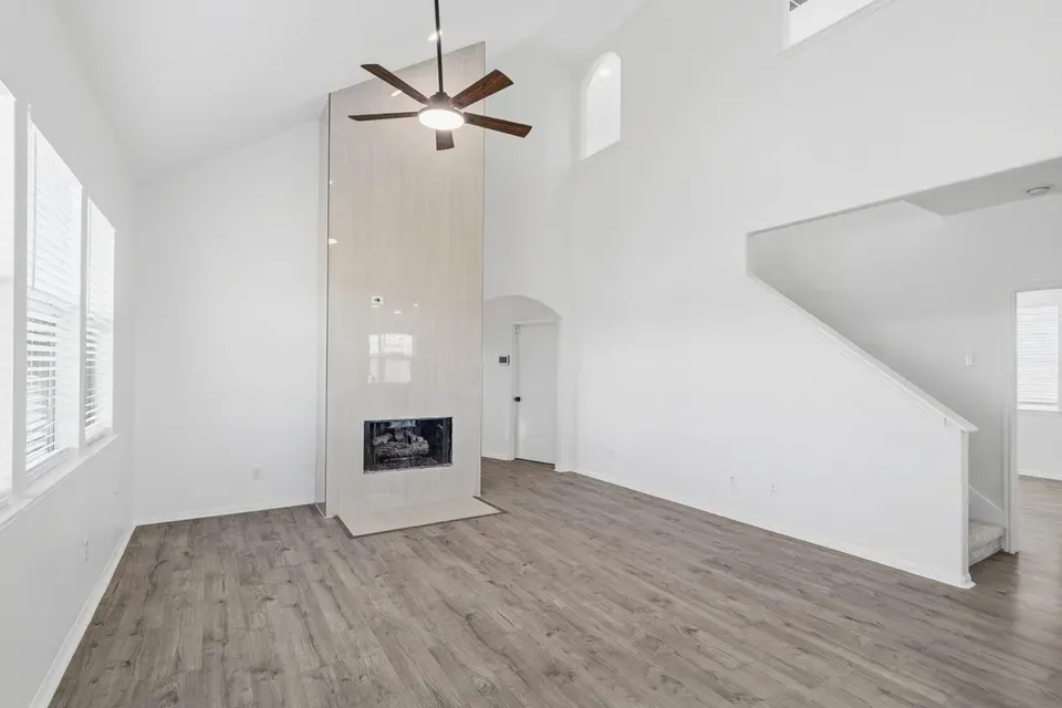 4 Bed 2 Bath Established Contemporary Home in Pearland, TX - 5