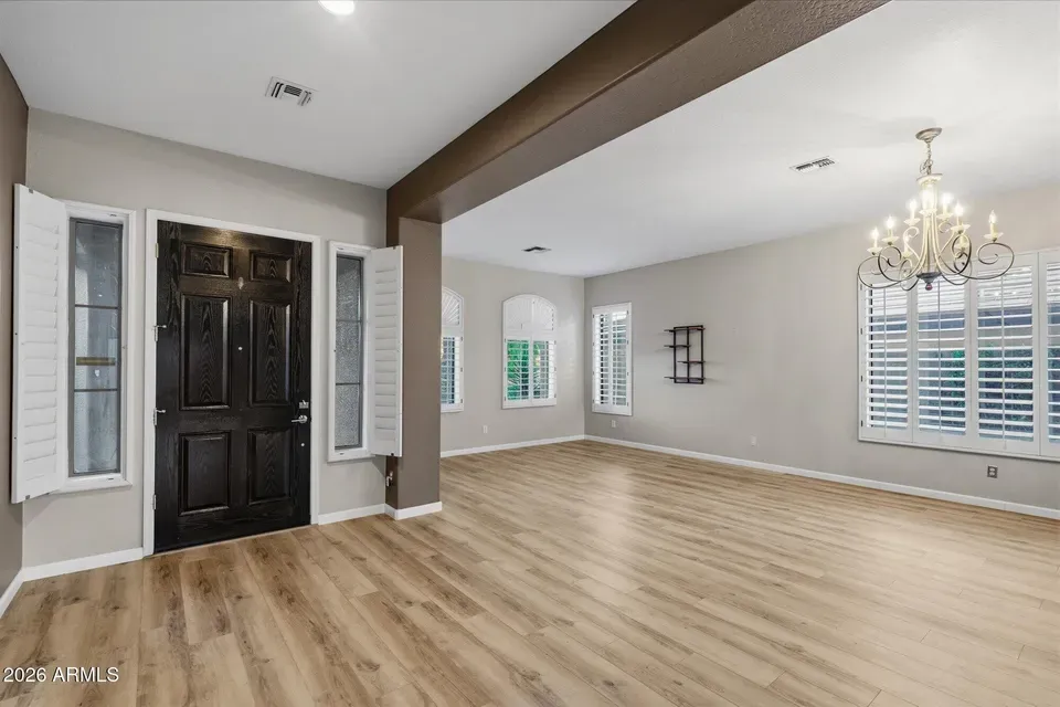 4 Bed 2 Bath Established Contemporary Home in Phoenix, AZ - 5