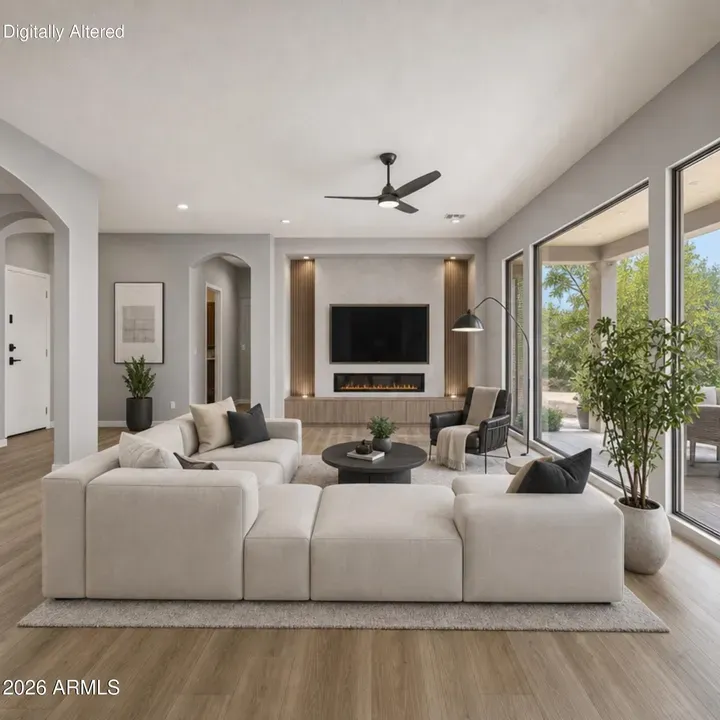 4 Bed 2 Bath Established Contemporary Home in Phoenix, AZ - 5