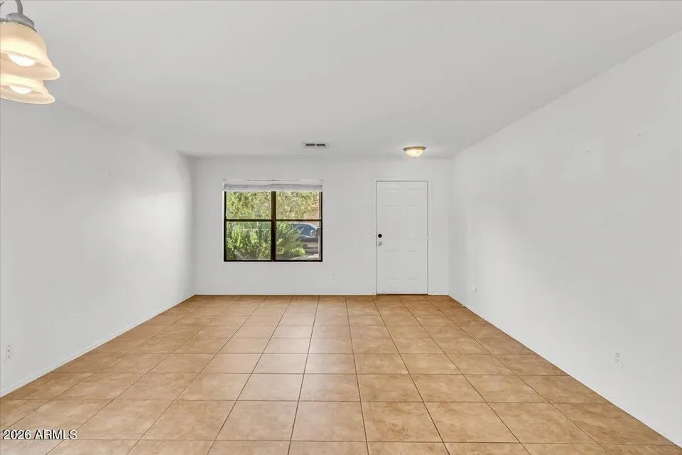 4 Bed 2 Bath Established Contemporary Home in Phoenix, AZ - 5