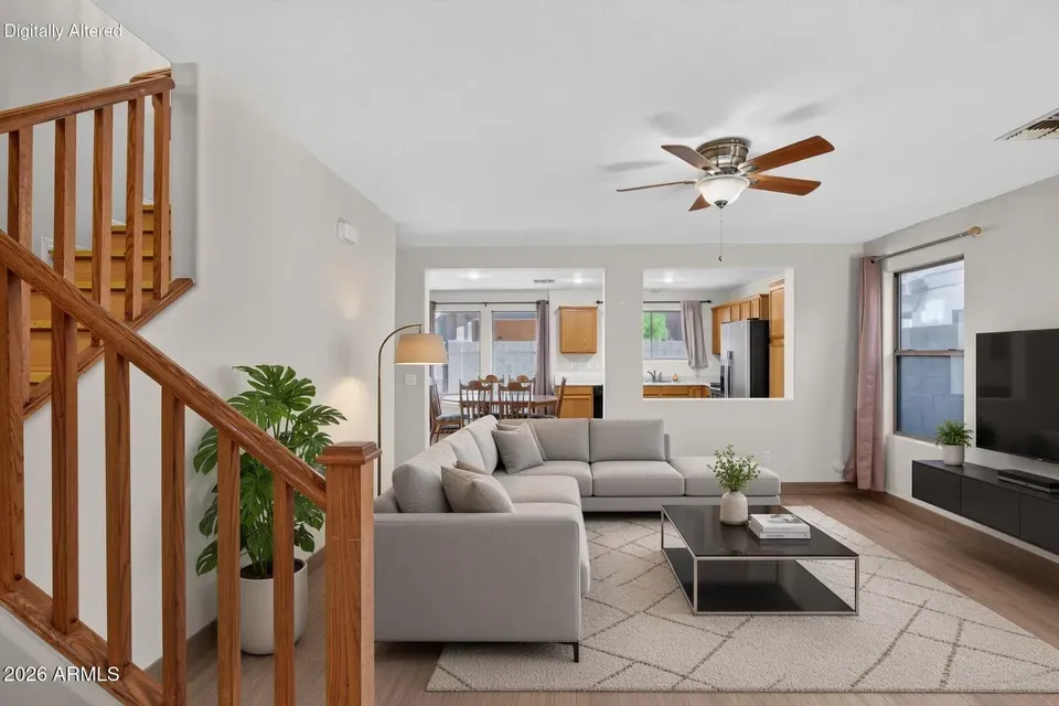 4 Bed 2 Bath Established Contemporary Home in Phoenix, AZ - 3
